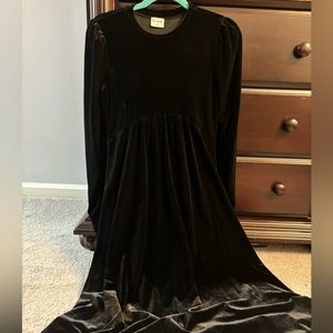 Long velvet higher waist dress